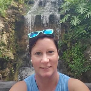 Meet your Posher, Jenn